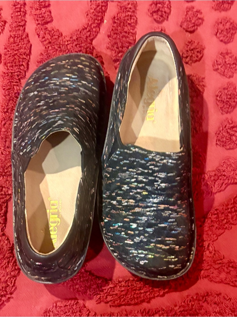 Alegria Deb-7628  Slip-On Women’s Casual Shoes in Black with Multi Speck size 37